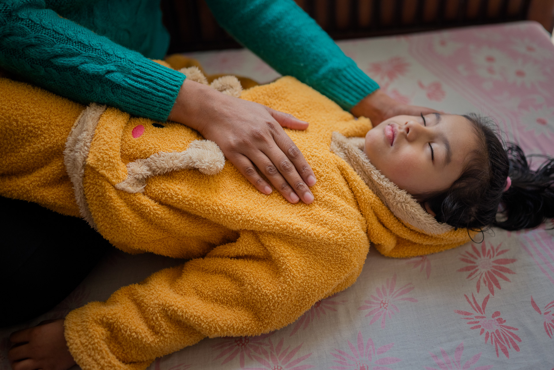 Craniosacral Therapy vs. Physiotherapy: Which One Should You Choose for Chronic Pain?